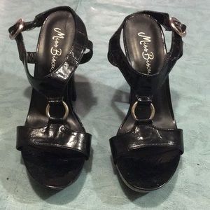 Miss Bisou Black cork Side high heels Size 6 NEW